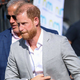 Princ Harry se vrnil v Veliko Britanijo in nemudoma storil tole