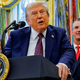 Trump stopil pred novinarje in oznanil »vznemirljivo novico« (VIDEO)