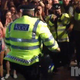 Nočno divjanje po Kopru: poglejte, kako je mladostnik izzival policiste (VIDEO)