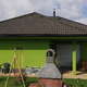 To so prizori iz hiše groze v Dobrunjah, kjer naj bi mladoletna hči zabodla svojo mamo (FOTO)