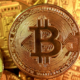 Skrivnostni oče bitcoina še vedno neznan