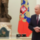 Na jezo državljanov je Kremelj ostro odgovoril: Putin je začel maščevanje, to se dogaja v Rusiji