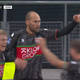 Dost najprej poskrbel za gol, ki se ga ne bi sramoval niti van Basten, nato za prekinitev tekme
