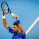 Novak Đoković suvereno skočil v novo leto (VIDEO)