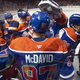 Connor McDavid ostaja zvest Edmontonu