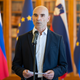 Tudi predsednik ve, da ni lepšega, kot kolesariti doma