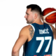 Luka Dončić je snel rokavice (VIDEO)