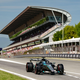 Hamilton preprečil popolno veselje Mercedesa