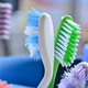 Kako pogosto bi si morali dejansko menjati zobno ščetko?