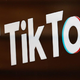 TikTok prijavljen zaradi kršitev pravic potrošnikov