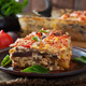 (RECEPT) Večna poletna uspešnica: Grška musaka z jajčevcem