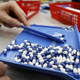 Pfizer začel klinično testiranje tablet proti covidu-19