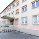GROZIL SODNIKU, GA NAPADEL IN POŠKODOVAL: Ljutomerčan pristal v priporu
