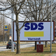 Vladajoča SDS podprla predlog Jelinčičeve SNS glede javnomnenjskih raziskav, v LMŠ in NSi menijo, da je neustaven