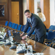 Rebalans državnega proračuna za spopad z dvema krizama