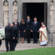 (FOTO) Odnos med njima je zelo poseben: Zakaj na maminem pogrebu ni bilo nikjer opaziti skrivnostne sestre Melanie Trump?
