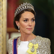(FOTO) Revija objavila novi portret princese Kate in ljudje so nad njeno podobo zgroženi: "To je grozljivo"