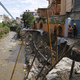 Poplave in plazovi v Nepalu in Indiji zahtevali več kot 60 življenj