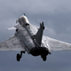 Po sestrelitvi indijskega letala rafale padle cene delnic francoskega proizvajalca, raste pa vrednost kitajske družbe