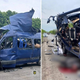 (FOTO) V Ukrajini naj bi rusko brezpilotno letalo zadelo potniški avtobus. Najmanj devet mrtvih