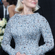 (FOTO) Mnogi je sploh niso prepoznali: Tako spremenjena se je Pamela Anderson sprehodila čez rdečo preprogo
