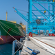 Na Reki s prihodom prve ladje začel obratovati nov kontejnerski terminal