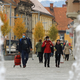 (FOTO) Sobotni utrip v mestih ob novih omejitvah: Tržnice obiskane, na ulicah bolj prazno