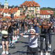 (FOTO) Švic fest konvencija na Glavnem mostu: Pri 91 letih trenira osem ur tedensko, najraje z utežmi
