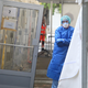 Epidemiologi sploh več ne bodo iskali stikov okuženih in ne bodo izdajali predlogov za karanteno