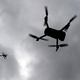 Ruski vojaki sestreljujejo lastne drone in razbitine prikazujejo kot domnevno uničene ukrajinske letalnike
