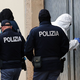 Obsežna akcija: Zasegli več kot tono drog in razbili veliko kriminalno združbo, med aretiranimi tudi srbski državljan