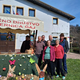 Člani in članice Turističnega društva Bresternica - Gaj v središču kraja postavili presmec
