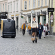 (FOTO) Pošta Slovenije modernizira urbano dostavo: "Robot" poštarjev ne bo nadomestil, saj jih kronično primanjkuje
