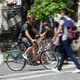 Kolesarjenje v mestih: "Niti prijetno niti posebej zdravo!" Ljubljančan z zapisom, ki da misliti ...
