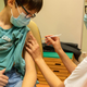 Tveganje ob cepljenju je manjše kot pri bolezni