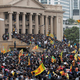 Revolucija v predsednikovem bazenu