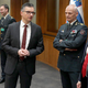 Ambiciozne vojaške nakupe v zasedi ogroža kriza