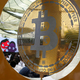 Vlagatelji čakajo na bitcoin ETF