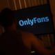 Onlyfans model: Nihče ni vedel, da je bil na drugi strani v bistvu moški