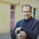 Iskanje alternative izobraževanju po meri gospodarstva me navdaja z upanjem