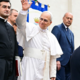 Papež Leon XIV. po »delovnem oddihu« zopet v Rimu