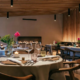 Hiša Raduha – oda lesu, kamnu in gastronomiji v slovenski vasici z razglednice