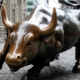 Na Wall Streetu se je vedno vredno vprašati: komu v prid?