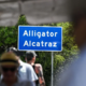 Sodišče na Floridi ustavilo širitev centra za migrante Alligator Alcatraz