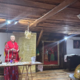 Zakaj romi kurijo na dvoriščih in potovanja začnejo z desno nogo
