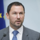 Opazno zvišanje slabih terjatev v predelovalnih dejavnostih