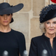 Poteza, s katero je Camilla 'piknila' Meghan Markle