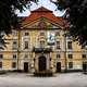 Prekrasen dvorec: tako propada pred našimi očmi