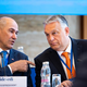 Evroposlanci zvijajo roke Janševemu prijatelju Viktorju Orbanu