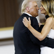 Se je že začelo, takole je Melania Trump zignorirala moža